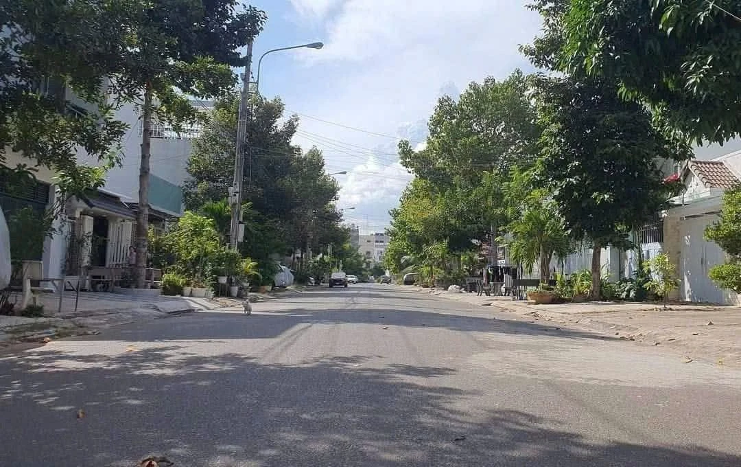 Bán lô đất thổ cư 100m2 mặt tiền Phan Thiết 3 tỷ - Ảnh 1