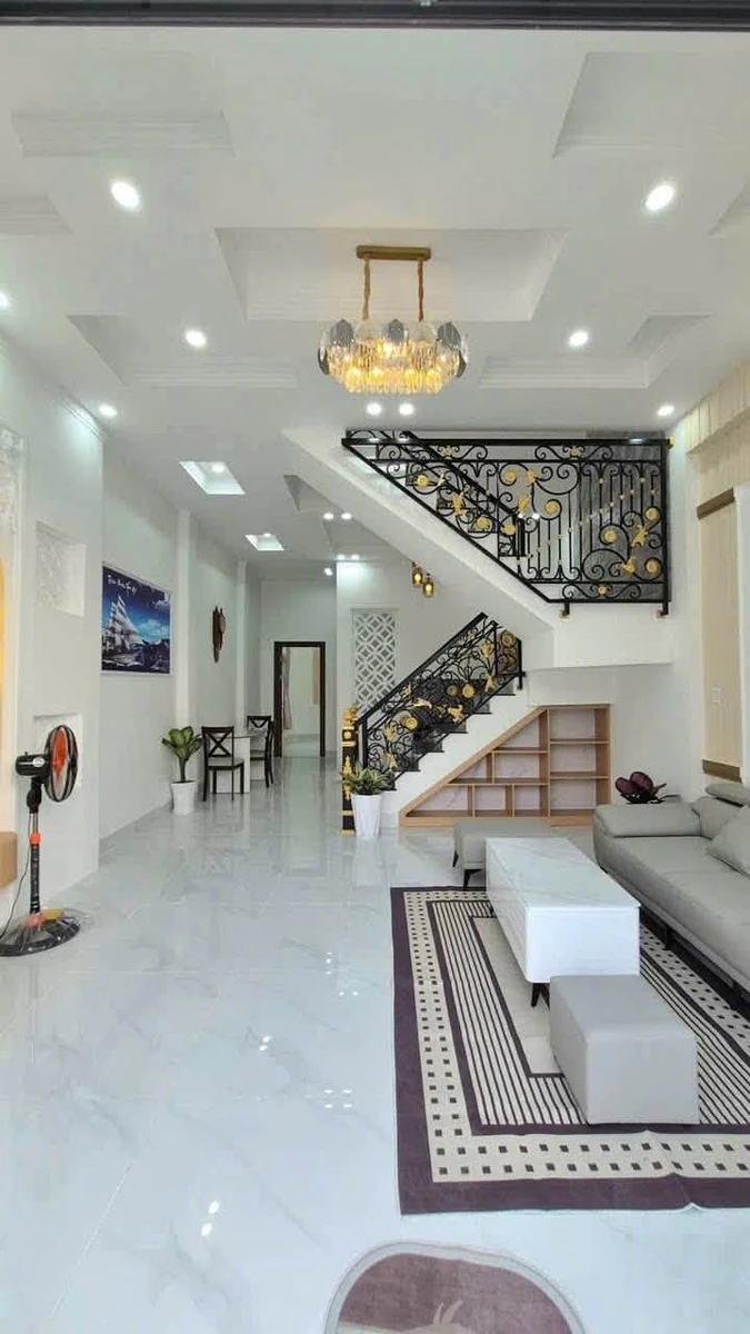 Bán nhà lầu 90m² Phường Hòa Thành Tây Ninh 2,39 tỷ - Ảnh thu nhỏ 4