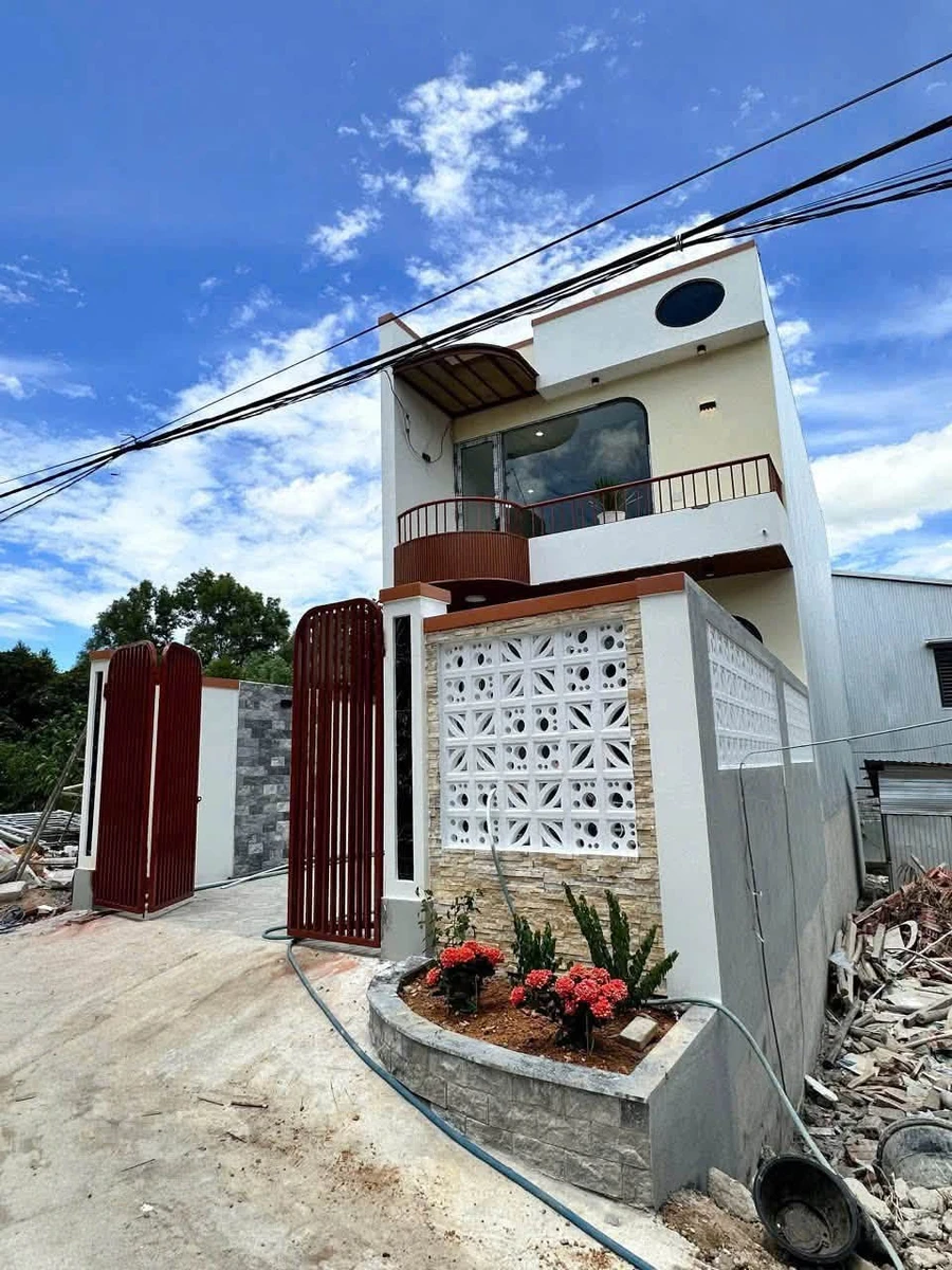 Bán villa 2 tầng 100m2, 3PN 2WC đường Minh Mạng, Thủy Xuân, Huế giá 2 tỷ - Ảnh thu nhỏ 3