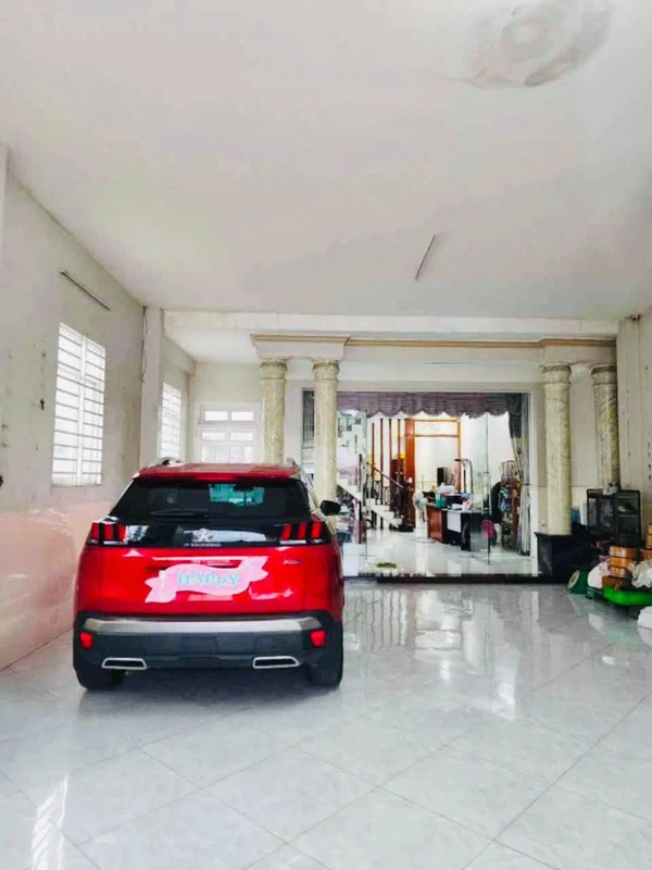 Bán nhà 2 tầng lô góc mặt tiền ĐT743B 210m2, Bình Hòa, Thuận An, giá 9,6 tỷ