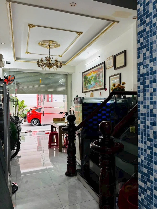 Bán nhà 3 tầng 43.5m² Hoàng Văn Thụ Quy Nhơn giá 3.999 tỷ