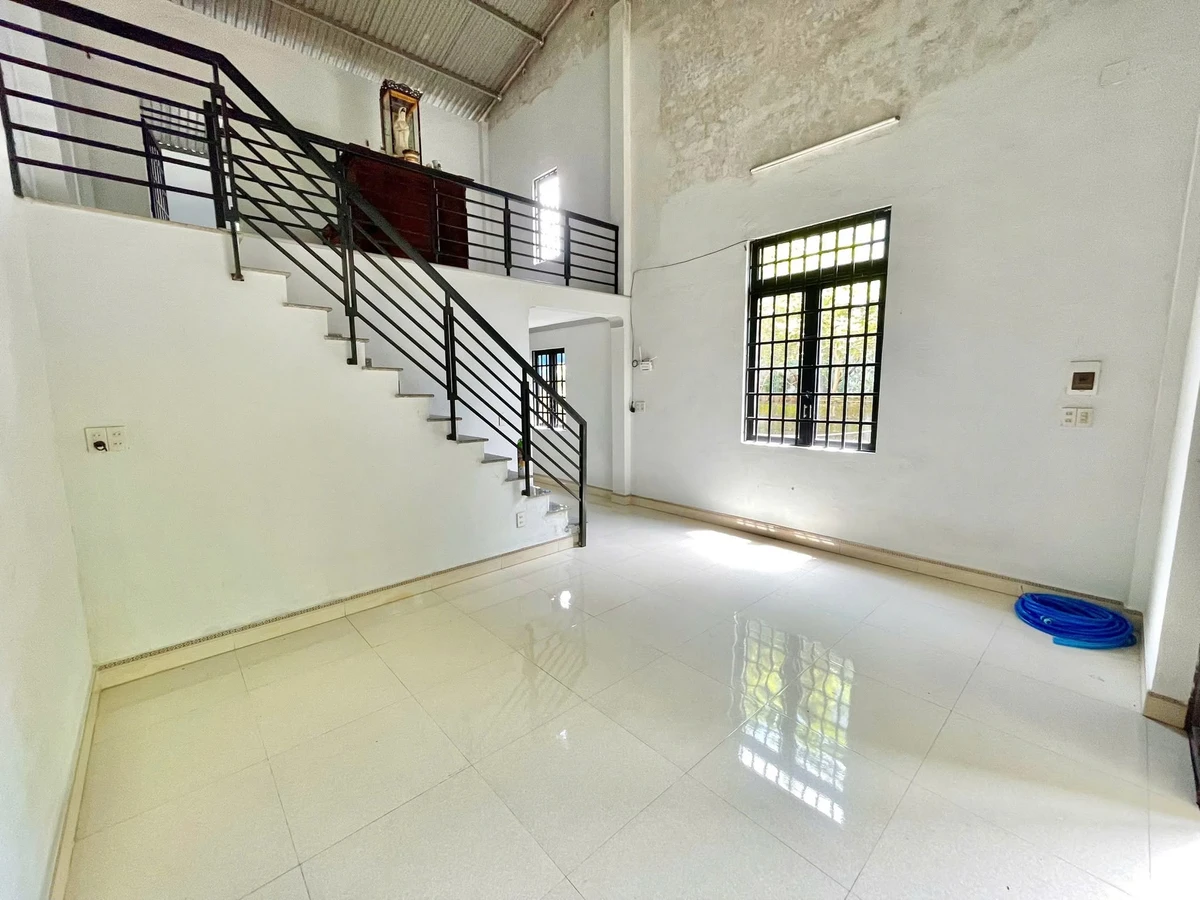 Bán nhà gác lửng 2 mặt tiền 137m2 Hương Vinh Bình Chánh 1,65 tỷ - Ảnh thu nhỏ 2
