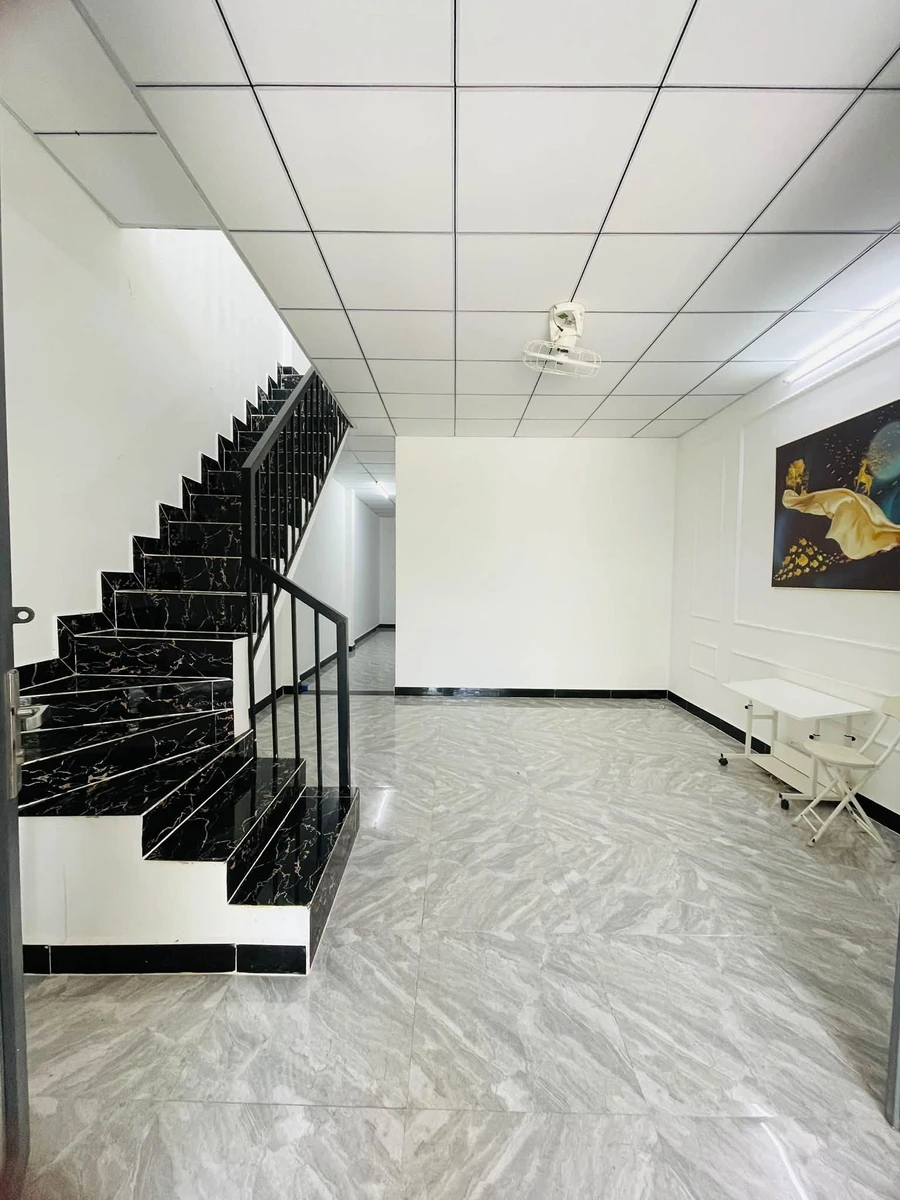 Cho thuê nhà 1 trệt 1 lầu 2PN đường Chu Mạnh Trinh, Vĩnh Quang, An Giang giá 5,5 triệu/tháng - Ảnh thu nhỏ 3