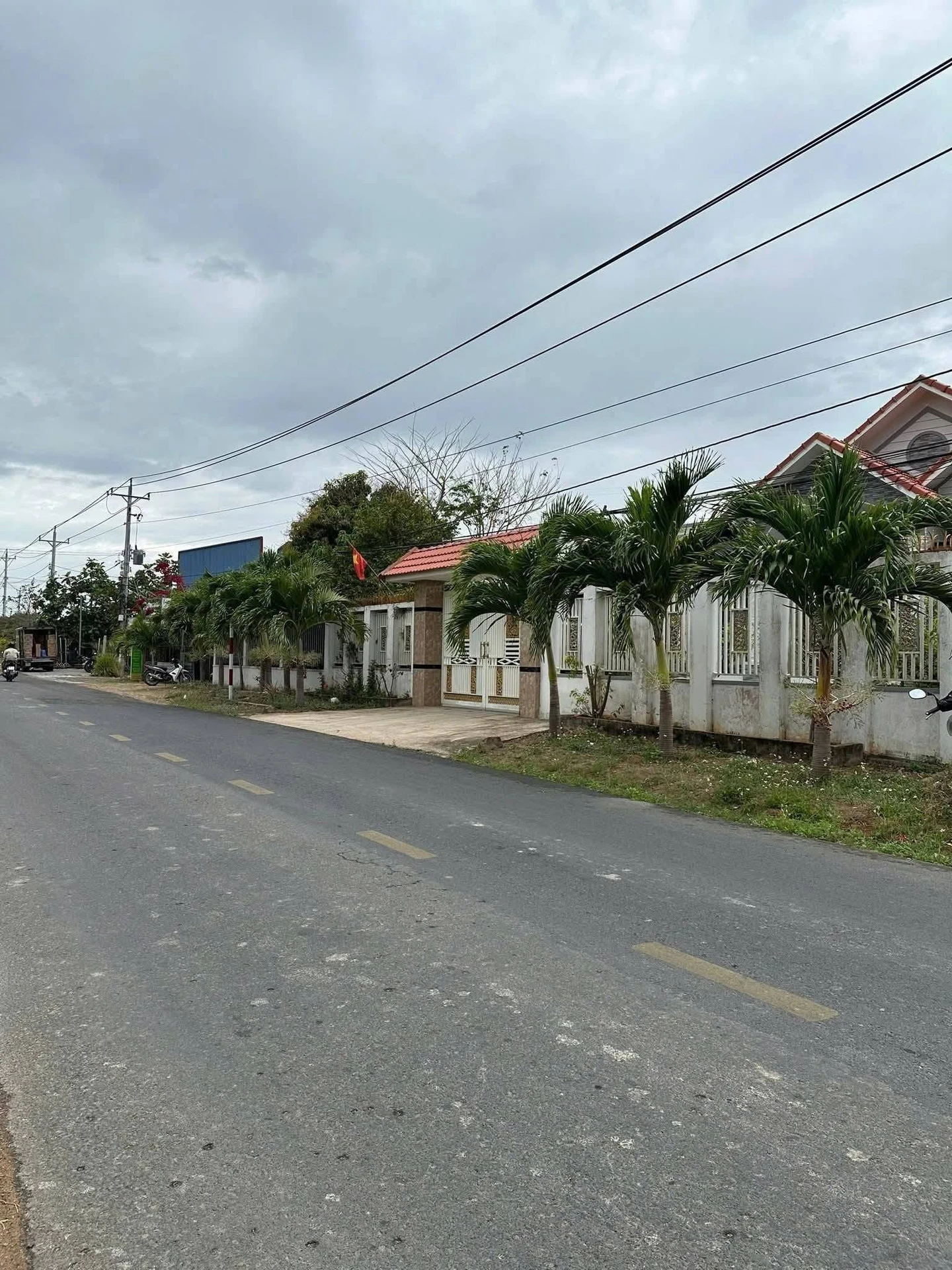 Bán gấp đất thổ cư 137m2 mặt tiền đường nhựa Hàm Liêm, gần KCN Phan Thiết, giá 1,2 tỷ - Ảnh 1