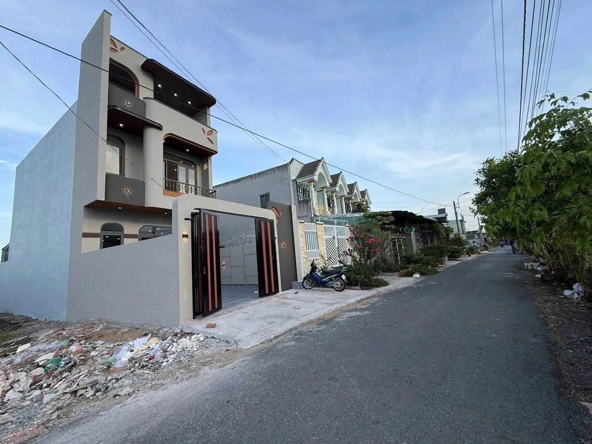 Bán nhà mặt tiền Huỳnh Thị Dậu 3 tỷ 270 triệu Tây Ninh - Ảnh 1