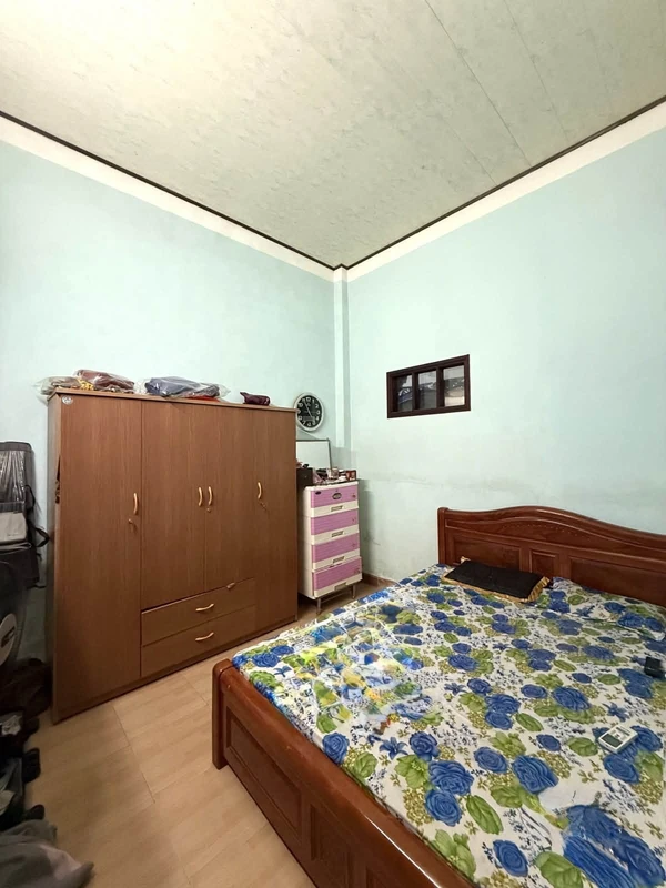 Bán khách sạn 4 sao 12 tầng 51 phòng 258m² Đà Nẵng 800tr