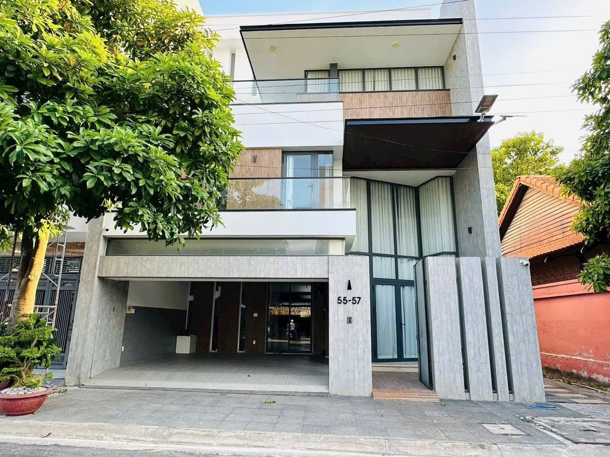 Bán biệt thự 3PN, 180m² Long Tâm Bà Rịa 12,9 tỷ - Ảnh 1