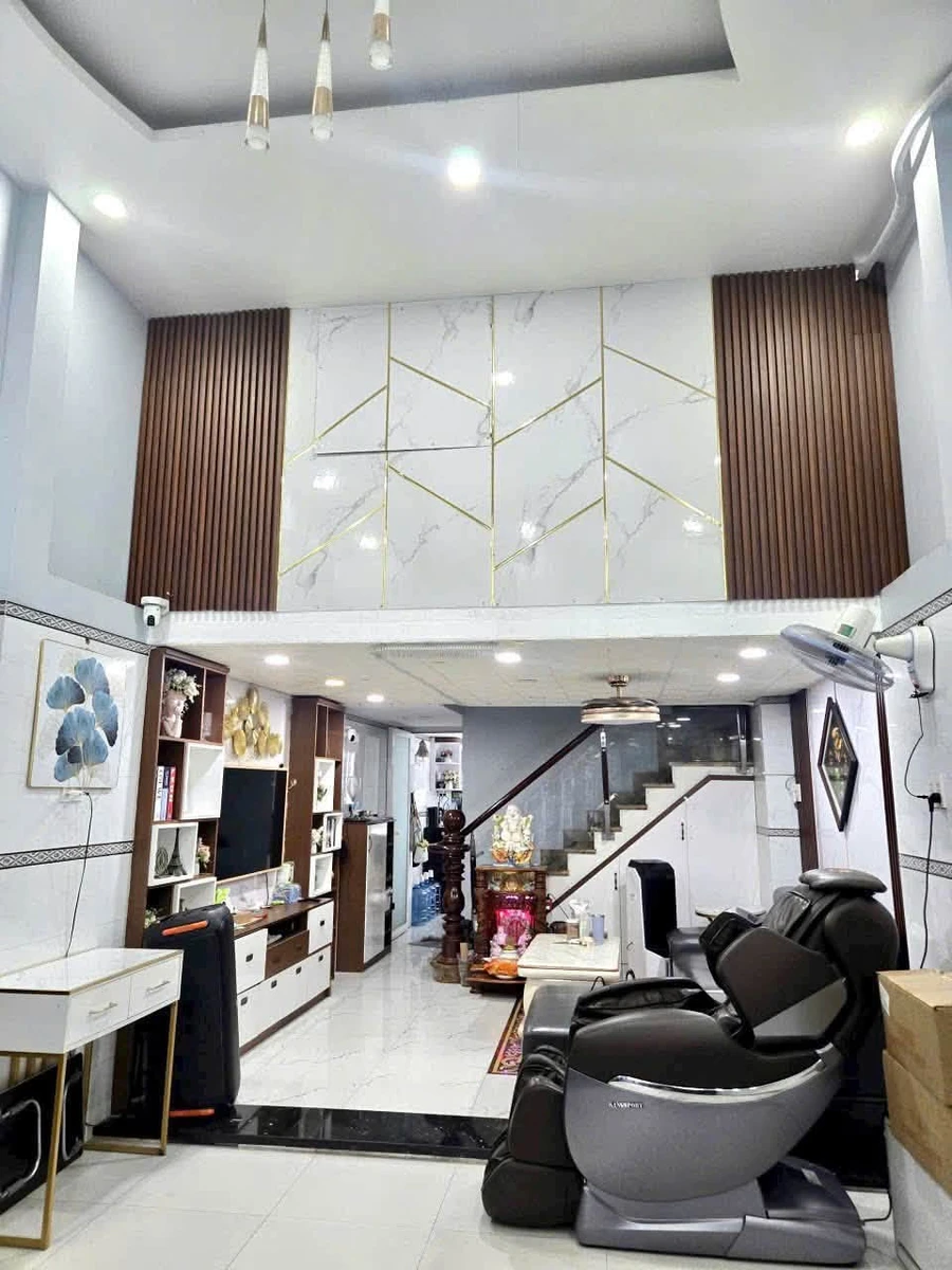 Bán nhà 4 tầng hẻm xe hơi Đường 11 Linh Xuân, Thủ Đức, 60m², 6 tỷ - Ảnh thu nhỏ 2