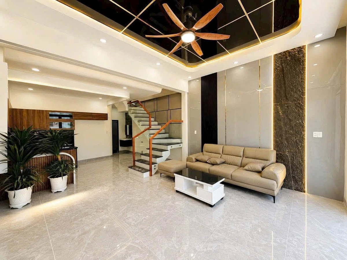 Bán nhà 1 trệt 1 lầu 5x12m, 3PN 2WC, sổ hồng, đường ô tô, Phường Tam Hiệp - Ảnh thu nhỏ 2