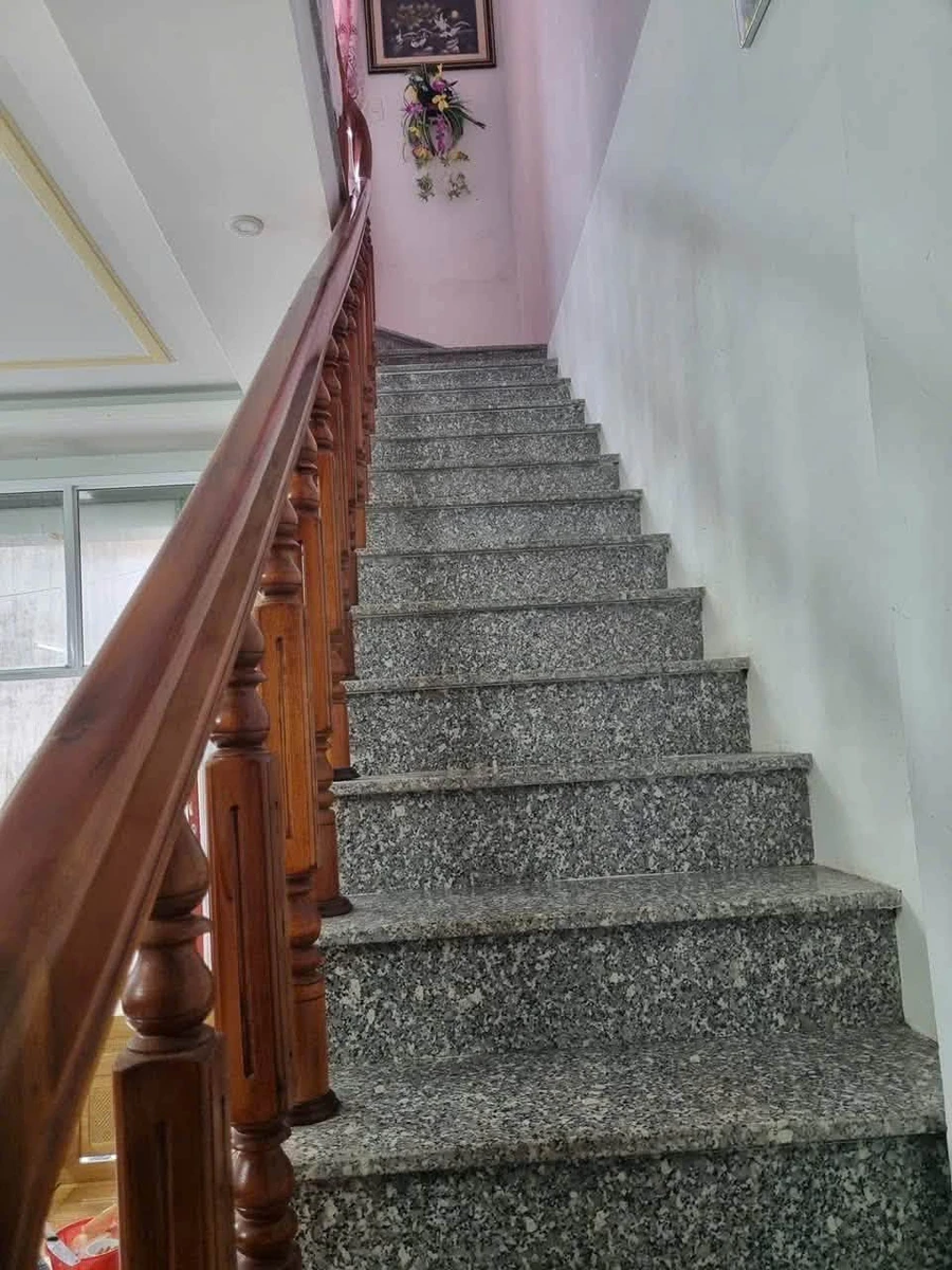 Bán nhà hẻm rộng Lê Hồng Phong 47m², Quy Nhơn, 2.1 tỷ - Ảnh thu nhỏ 2