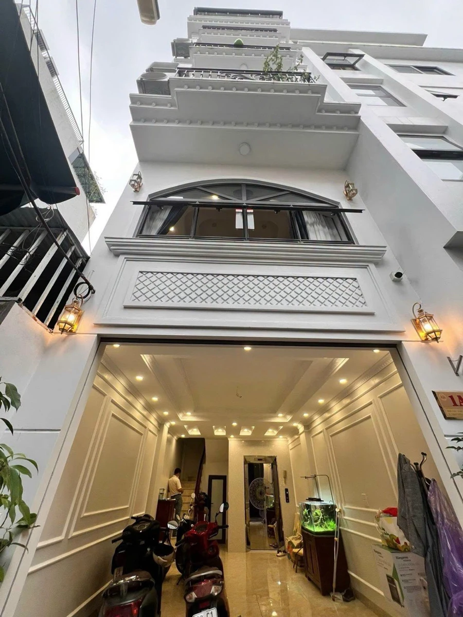 Bán nhà 5 tầng 40m² Ngọc Thụy, thang máy, gara, 12 tỷ - Ảnh 1