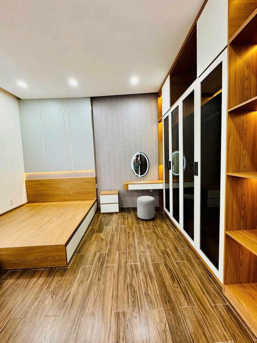 Bán nhà 1 trệt 2 lầu 3PN 180m2 Thủ Dầu Một - Ảnh thu nhỏ 3