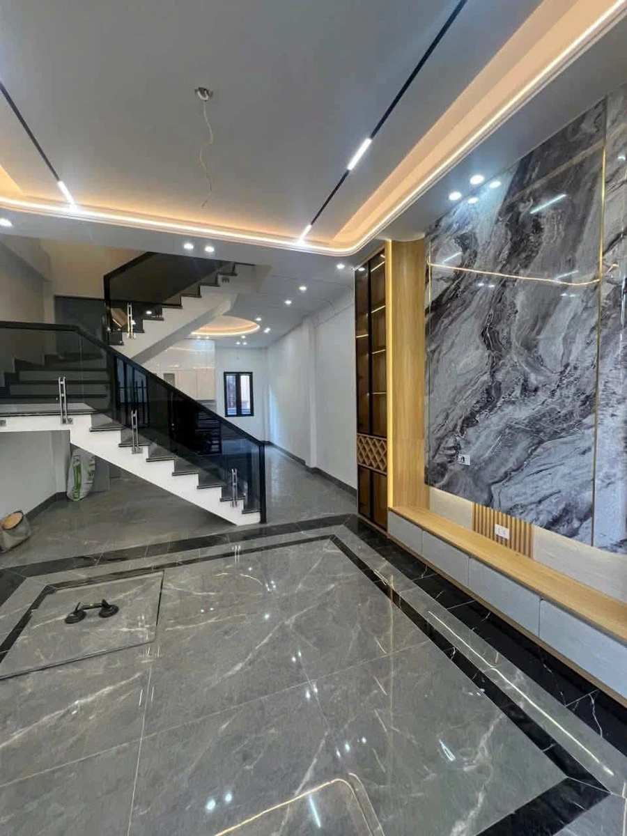 Bán nhà 4 tầng 59.4m2 gần Cao Thắng, Quận 7 - Ảnh thu nhỏ 3
