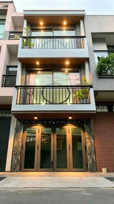 Bán nhà 3 tầng BTCT 4PN hẻm xe hơi đường Cao Đạt, Quận 5, giá 6 tỷ 330 triệu - Ảnh thu nhỏ 2