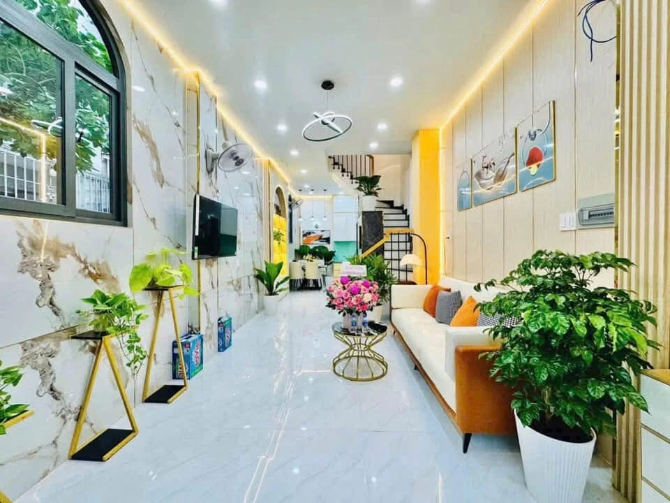Bán nhà hẻm xe hơi góc 2 mặt tiền Quang Trung, 38,3m2, 4PN, 6,6 tỷ, Gò Vấp - Ảnh thu nhỏ 2