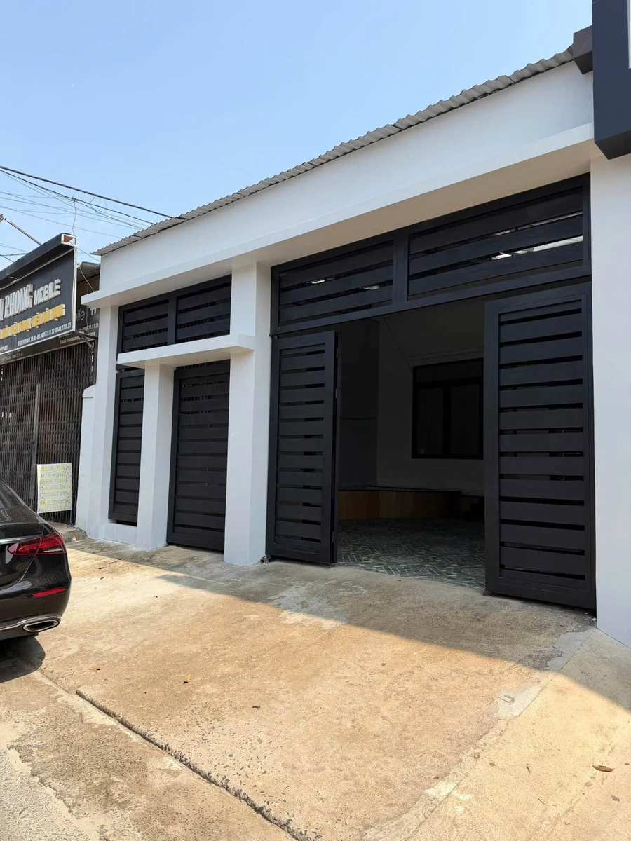 Bán nhà mặt tiền Nơ Trang Gư, trung tâm Buôn Ma Thuột, gần 200m², 7 tỷ 900 triệu - Ảnh thu nhỏ 3