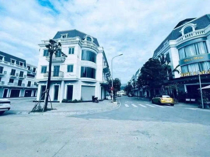 Bán shophouse VinCom Cẩm Phả 75 m², 4 tầng, 3 tỷ 1