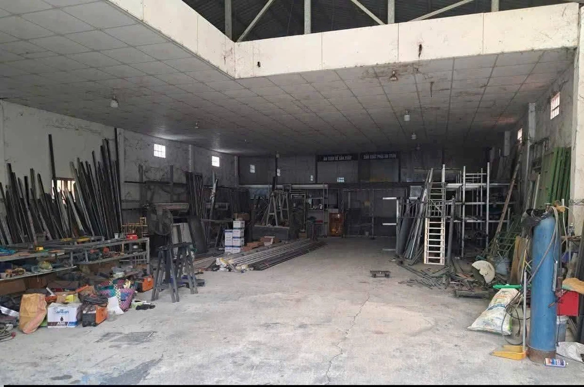 Bán kho xưởng mặt tiền 262m² Bến Lức Long An, 5 tỷ 400 triệu - Ảnh thu nhỏ 3