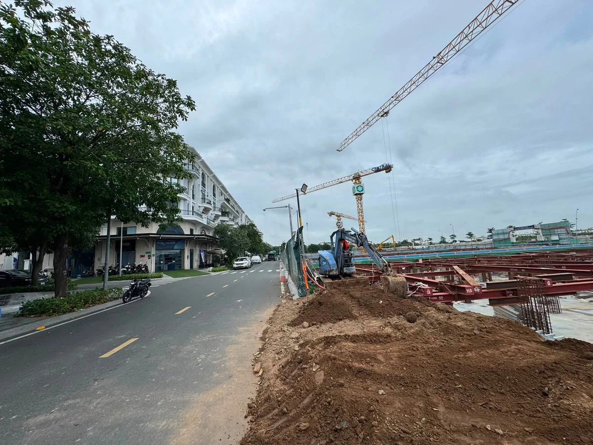 Bán nhà góc KDT Vạn Phúc 252m2, 77 tỷ, Thủ Đức - Ảnh thu nhỏ 3