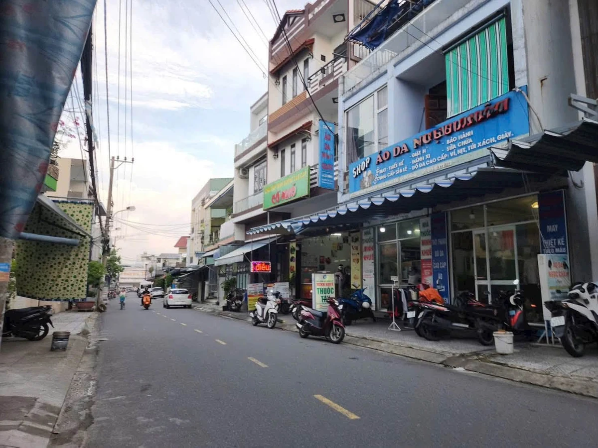 Bán nhà 3 tầng 104m² mặt tiền Đường Mẹ Nhu, Đà Nẵng - Ảnh thu nhỏ 2