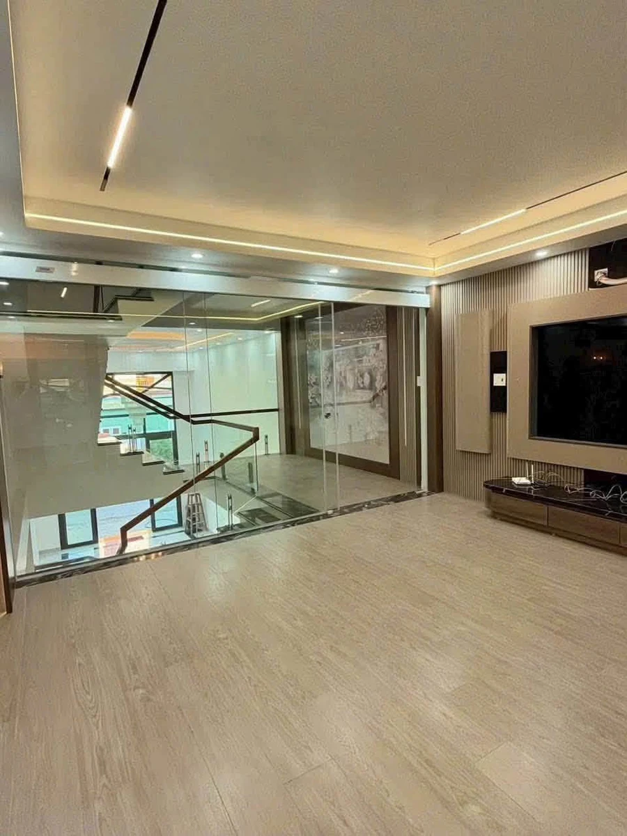 Nhà mặt đường Thiên Lôi 70m 4 PN 3 WC 4,5 tầng - Ảnh thu nhỏ 4