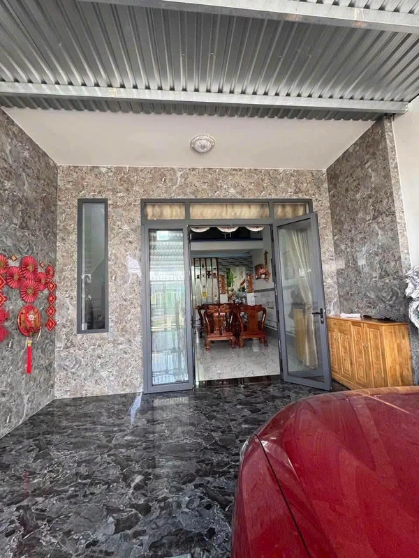 Bán nhà mới 130m² 3PN ở thị trấn Đức Hòa