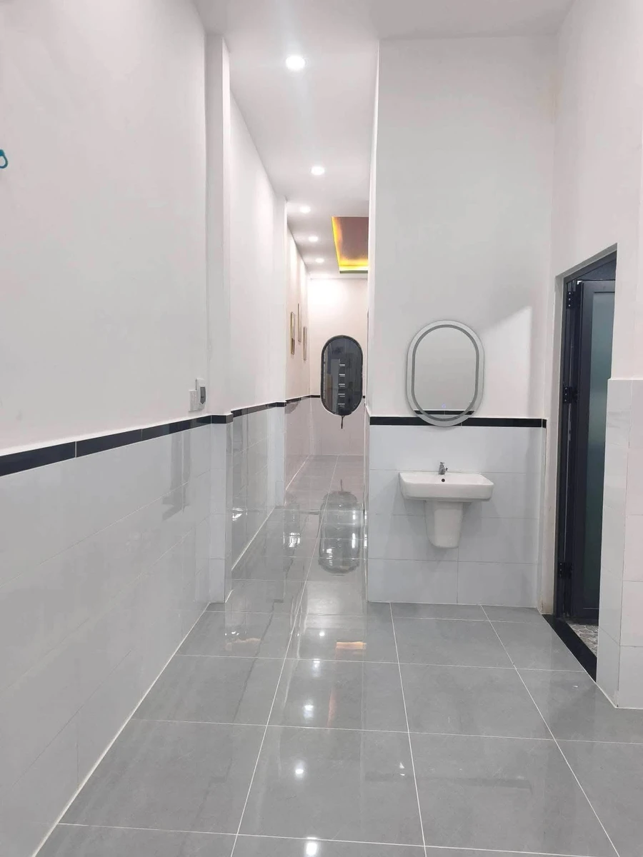 Bán nhà mặt tiền Trung Đông 5, Hóc Môn, 254m2, 3PN, 4.66 tỷ - Ảnh thu nhỏ 5