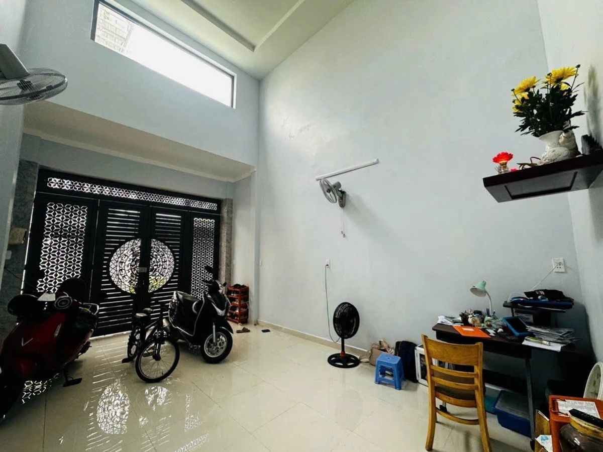 Bán nhà 64m2 hẻm xe hơi đường Trương Thị Hoa, gần metro Quận 12, giá 4,29 tỷ - Ảnh thu nhỏ 4