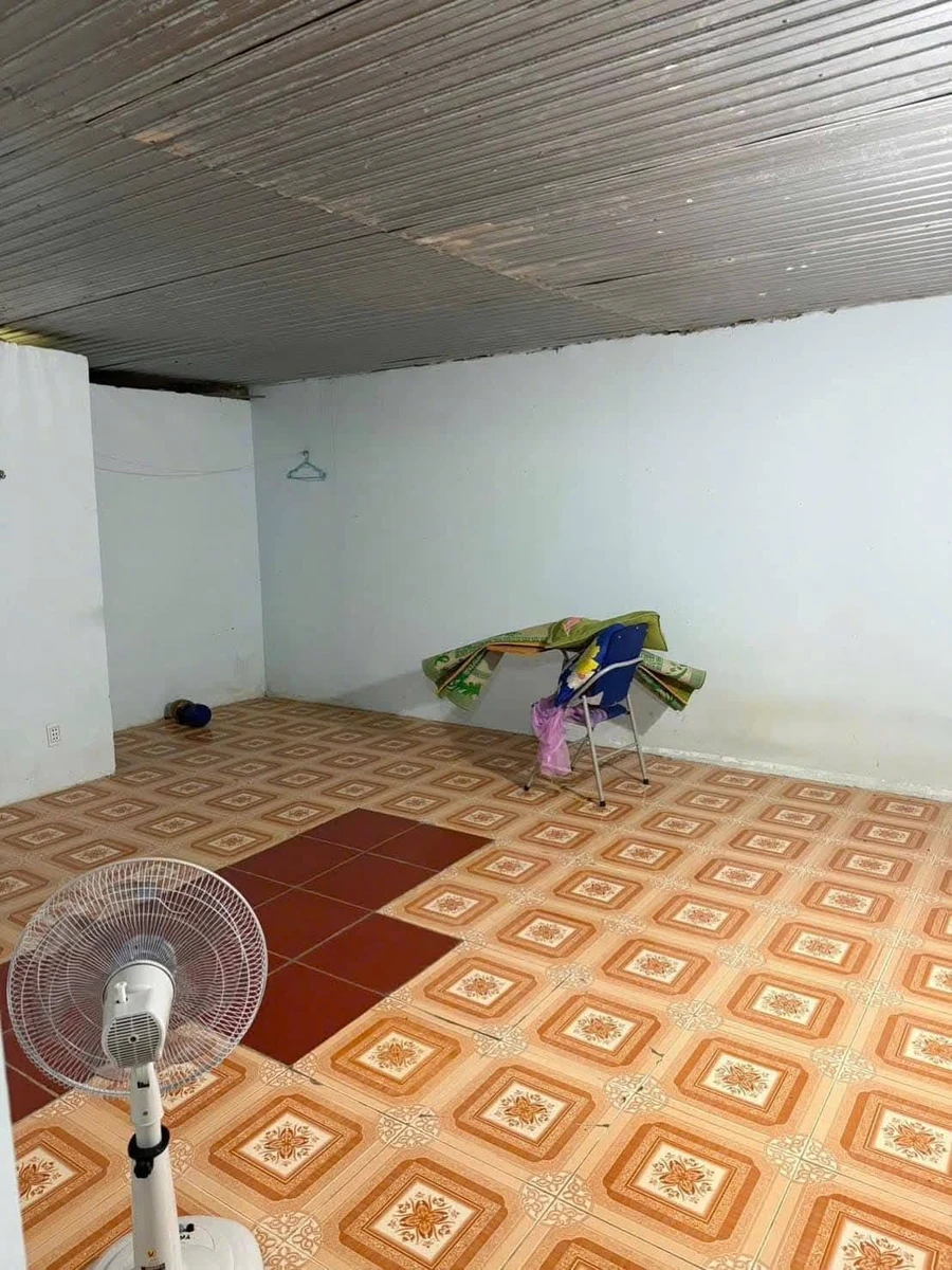 Bán nhà Vũ Anh Ba, Gia Nghĩa, 147m², cho thuê 5 triệu/tháng - Ảnh thu nhỏ 4