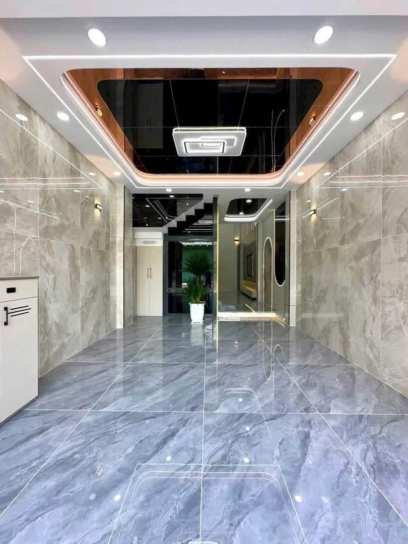 Bán nhà mặt tiền Tân Thới Nhất 04, 7 tầng, thang máy, 6PN, giá 9,68 tỷ, Quận 12 - Ảnh thu nhỏ 3