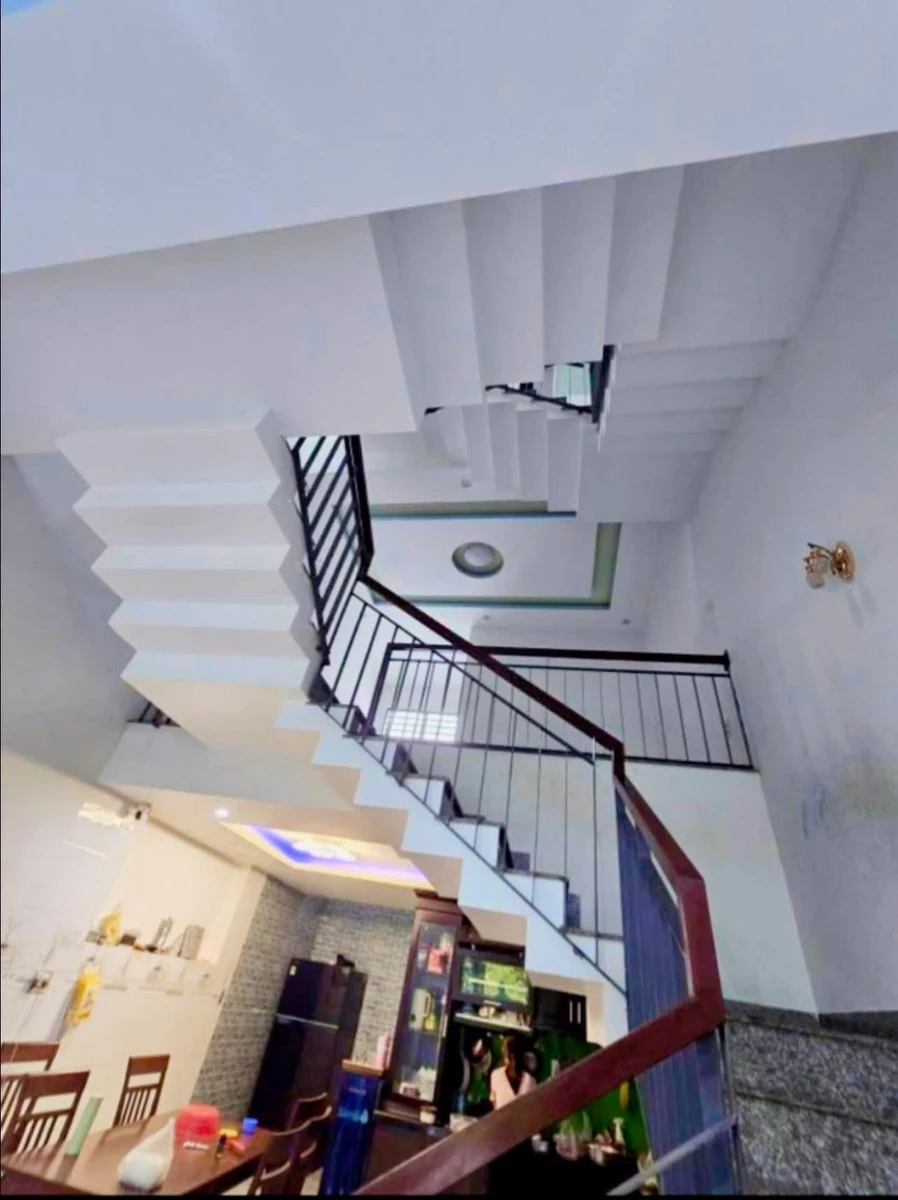 Bán nhà 3 tầng 90m² Hòa Tiến, Quận 12 giá 3,2 tỷ - Ảnh thu nhỏ 3