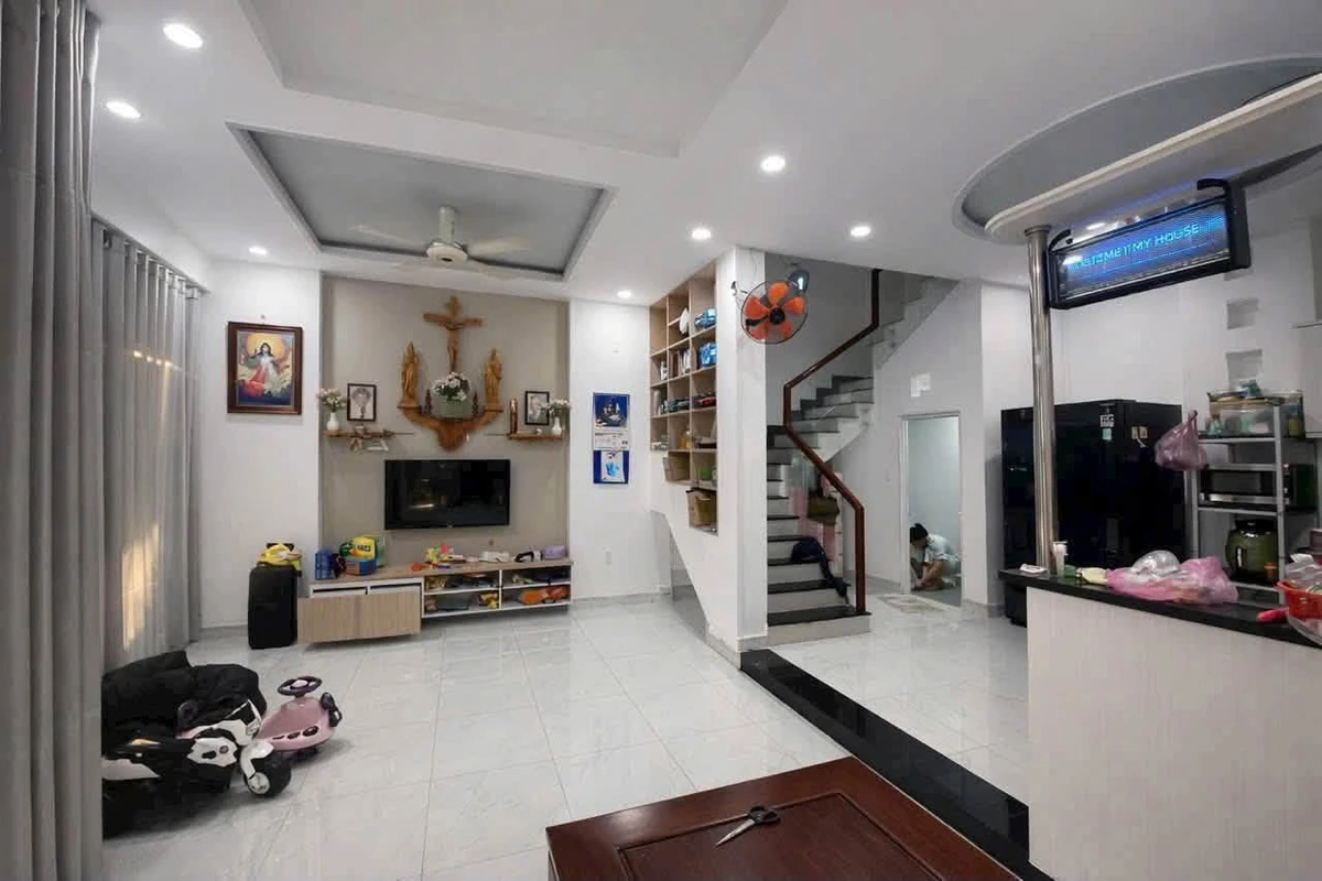 Nhà 3 tầng 4PN 56m² Tô Ngọc Vân 5 tỷ - Ảnh 1