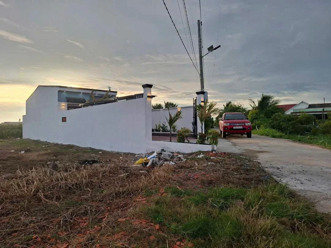Bán nhà mới 195m2 thổ cư, 2 phòng ngủ, giá 1,19 tỷ tại Tầm Vu, Châu Thành - Ảnh 1