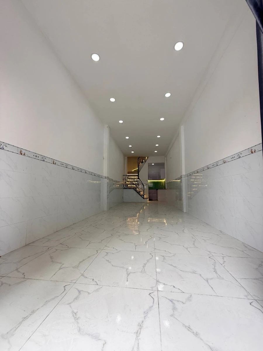 Bán nhà mặt tiền Đỗ Ngọc Thạnh, Quận 5, 34m², 2 tầng, giá 11 tỷ - Ảnh thu nhỏ 2