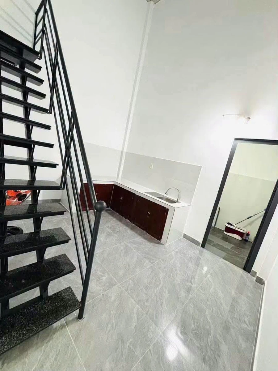Bán nhà gác lửng 64m² Khu 8 Phú Hòa, Thủ Dầu Một 2.39 tỷ - Ảnh thu nhỏ 3