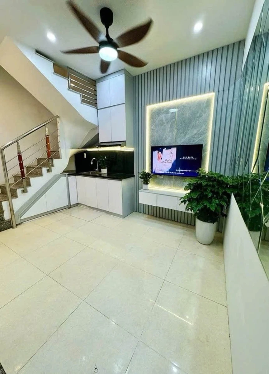 Bán nhà 4 tầng 23m2 mặt tiền 5m gần Hồ Ba Mẫu, Đống Đa, Hà Nội - Ảnh thu nhỏ 3