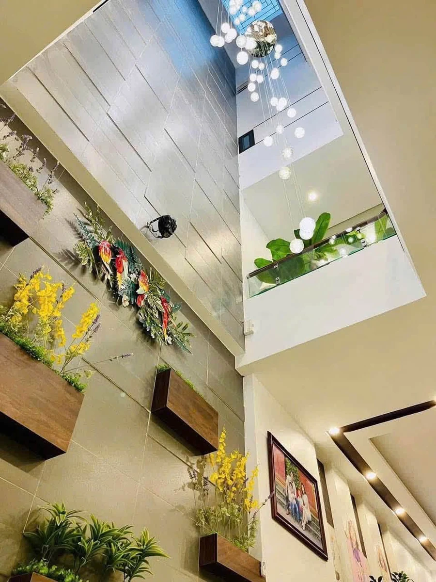 Bán nhà 4 tầng mặt tiền 95m² Quán Nam - Kênh Dương - Ảnh thu nhỏ 2