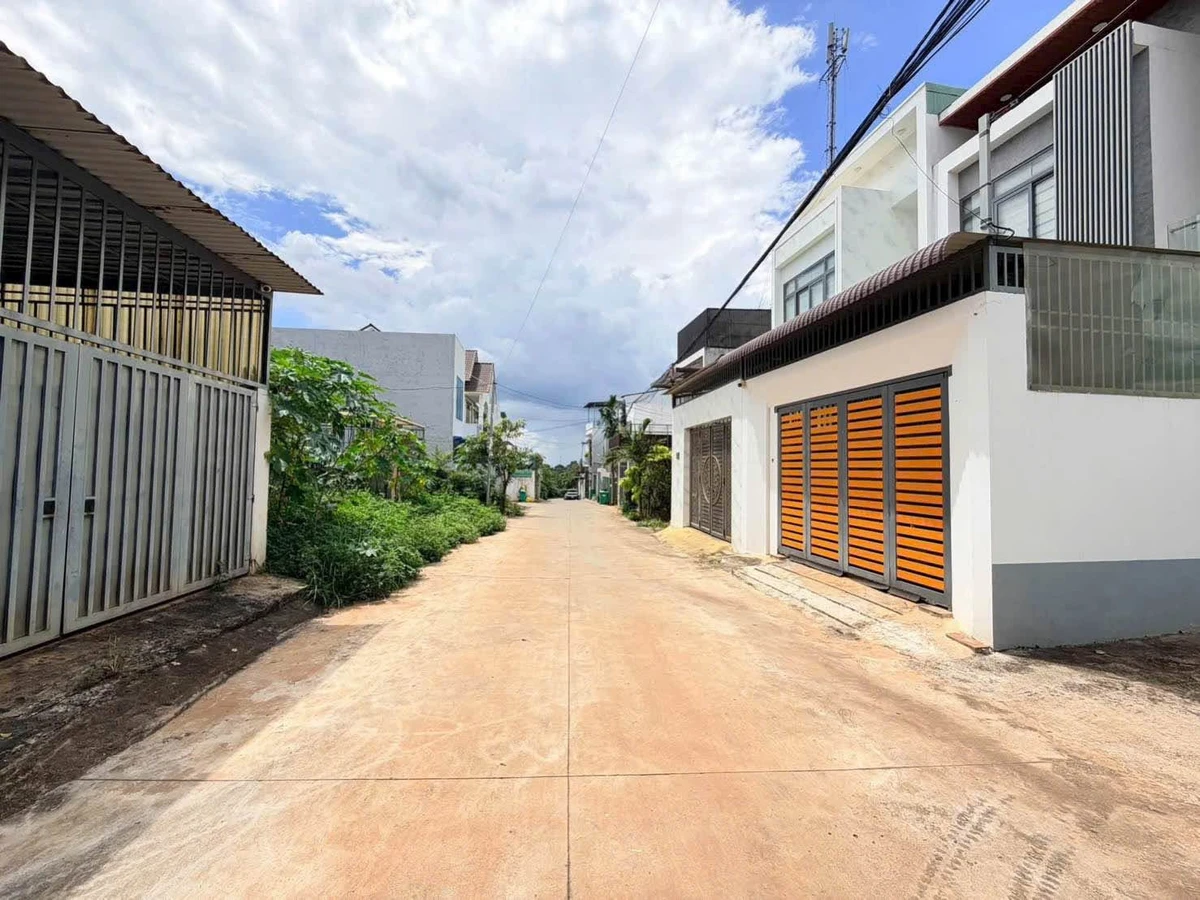 Bán lô đất 100m² mặt hẻm Đỗ Xuân Hợp, Tân Phú - Ảnh thu nhỏ 2