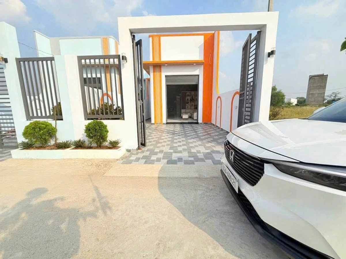 Bán nhà hoàn công 150m2, 3PN 4WC, xã Rạch Kiến, Cần Đước, Long An, giá 1,8 tỷ - Ảnh thu nhỏ 3