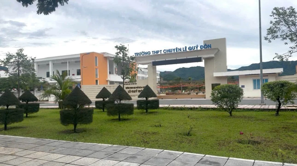 Bán lô đất mặt tiền Nguyễn Tất Thành, Nha Trang 15.000m2 - 180 tỷ - Ảnh thu nhỏ 4