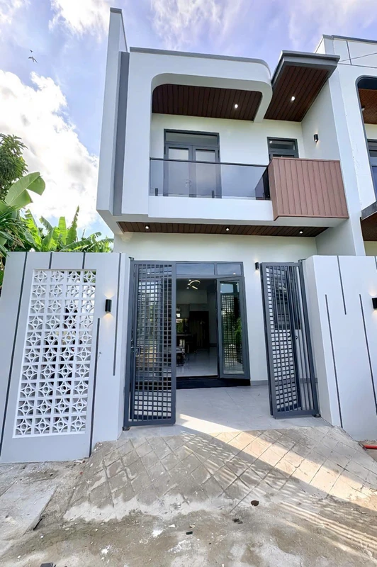 Bán nhà gác lửng sổ riêng 110m2, 3PN Bình Chánh nhabaria