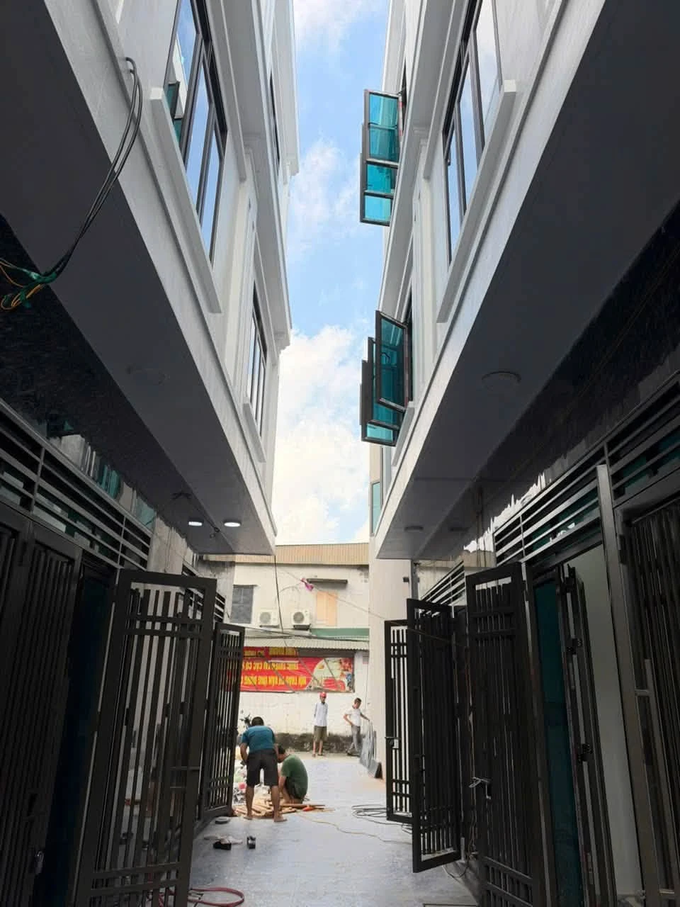 Bán dãy 12 căn nhà mới 3 tầng 43-52m² Hải Dương từ 2.15 tỷ - Ảnh 1