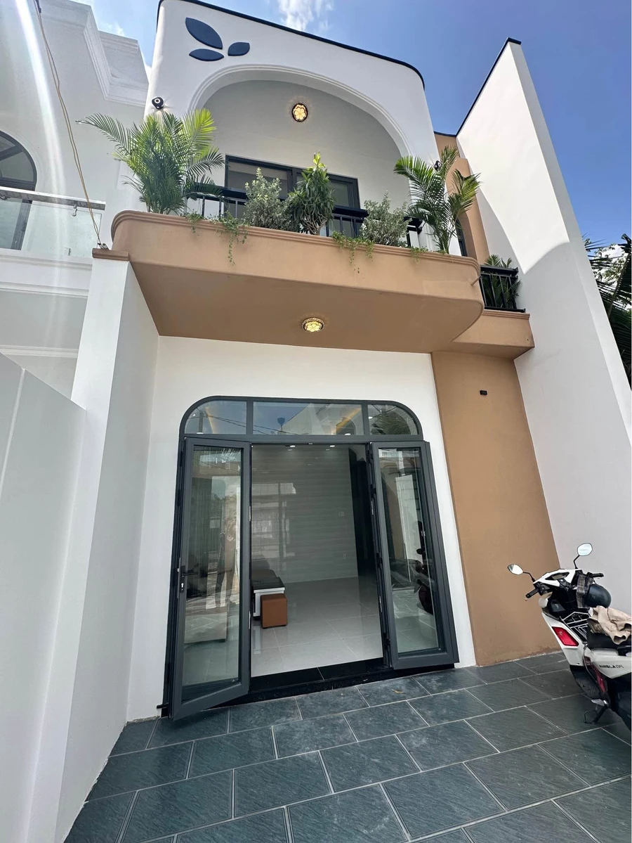 Bán nhà 3 phòng ngủ 108m² Tân An Long An 2.39 tỷ - Ảnh thu nhỏ 2