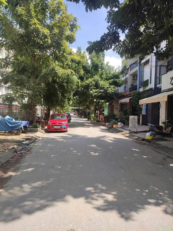 Bán nhà mới 110m² 3 phòng ngủ view công viên Rạch Giá k338