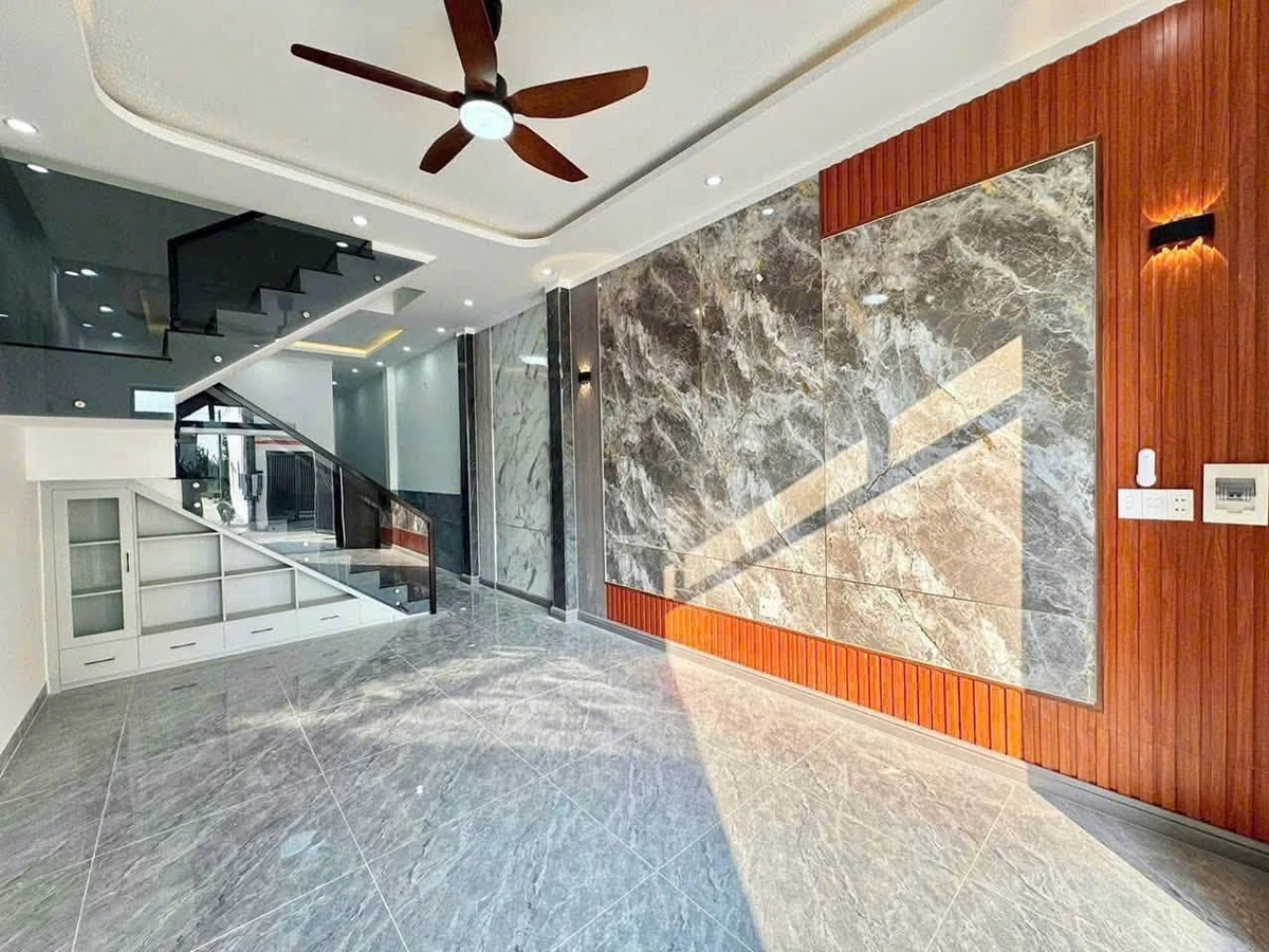 Nhà phố 130m² 3PN Biên Hòa gần Cổng 11, 699 triệu - Ảnh thu nhỏ 2