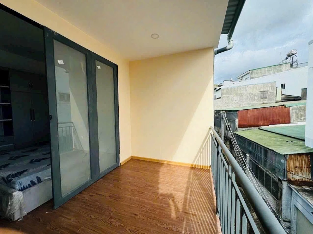 Bán nhà mê lửng 3 phòng ngủ full thổ cư, hẻm Amakhê, Buôn Ma Thuột, Đắk Lắk - Ảnh 1