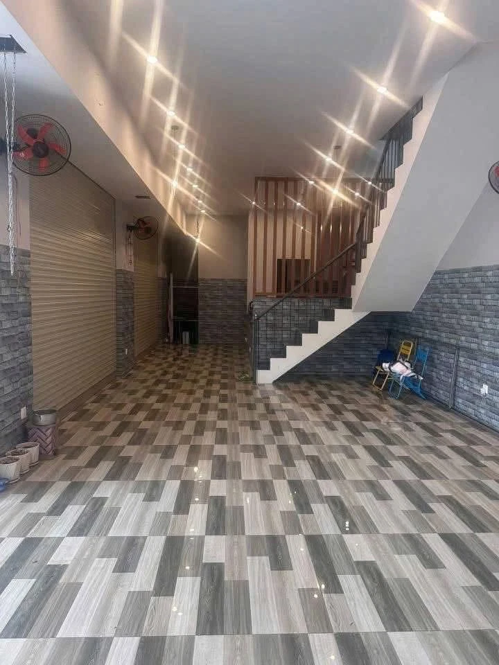Bán nhà góc 2 mặt tiền 96m2 Phan Thiết 8,5 tỷ - Ảnh thu nhỏ 3