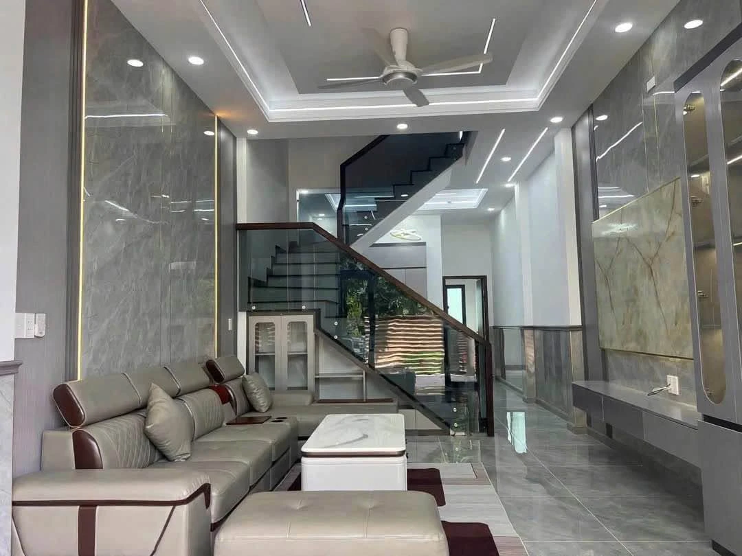 Bán nhà 1 lầu 1 trệt 60-64m2 Nhà Bè, sổ riêng - Ảnh 1