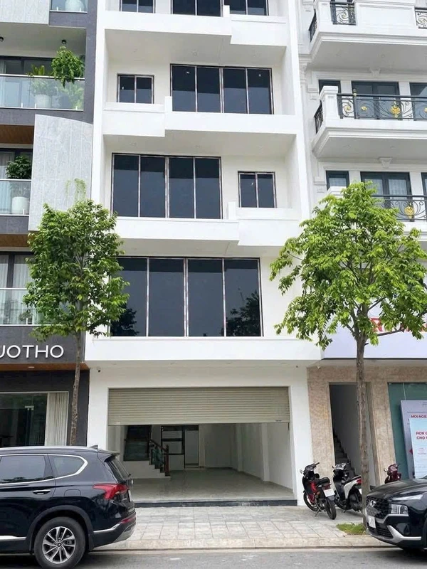 Cho thuê nhà 5 tầng mặt tiền đường Thích Quảng Đức, VCN Phước Hải, 150m2, 70 triệu/tháng