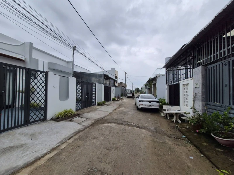 Bán liền kề ven hồ 187m² Vinhomes Global Gate 4,7 tỷ h765tp